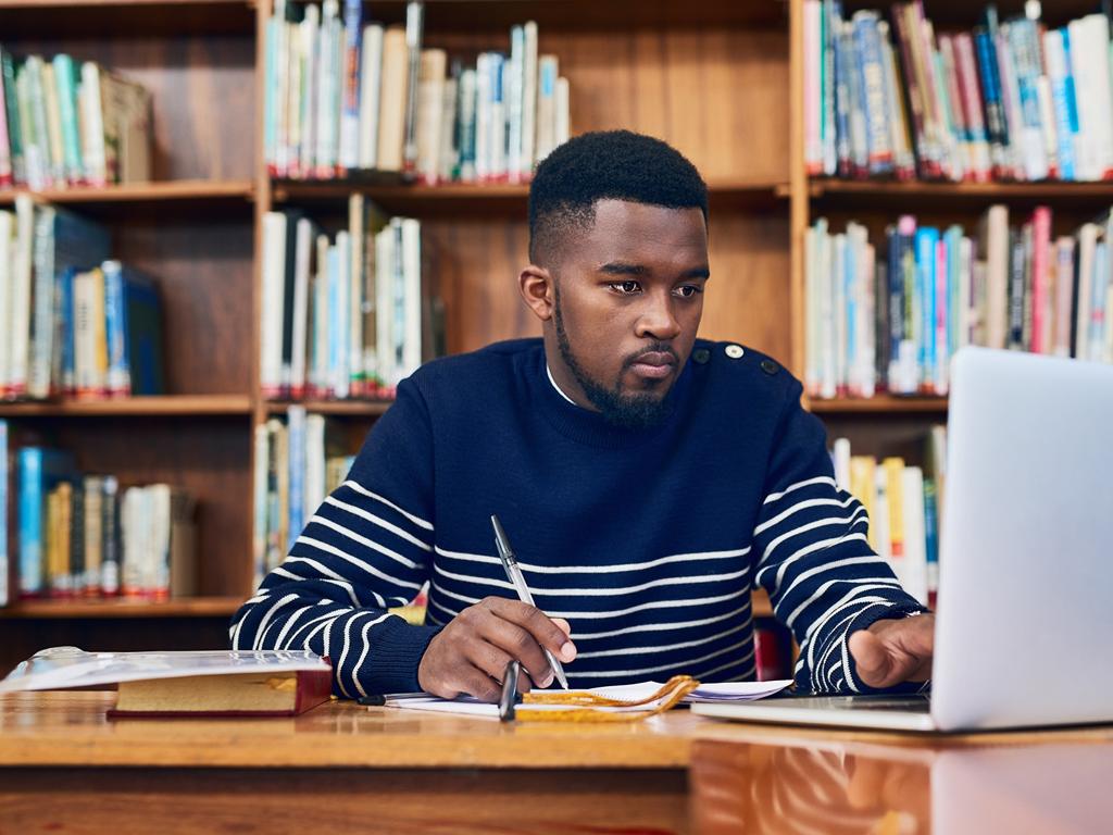 library laptop study