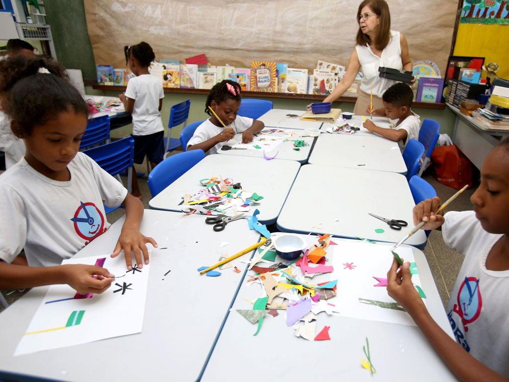 classroom paper crafting