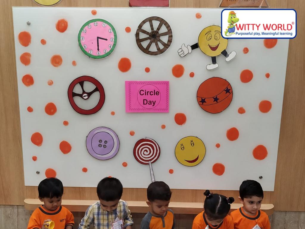 circle day children activities