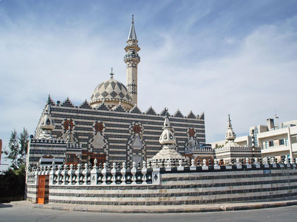 striped mosque architecture